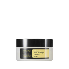 Rund, gennemsigtig krukke med sort låg. Etiket: "Advanced Snail Hydrogel Eye Patch" af Cosrx.