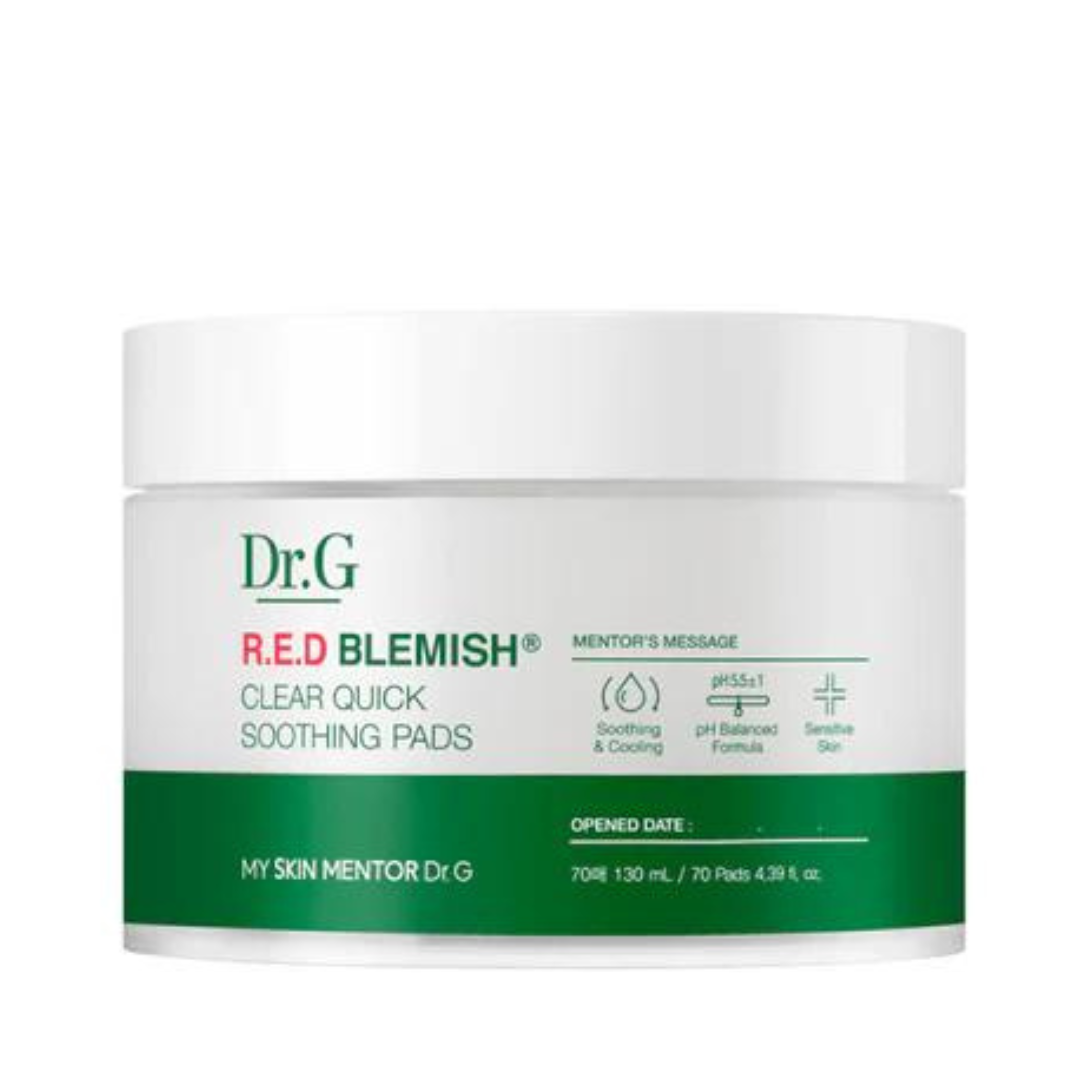 Hvid beholder med "Dr.G R.E.D Blemish Clear Quick Soothing Pads", 70 pads, til sensitiv hud.