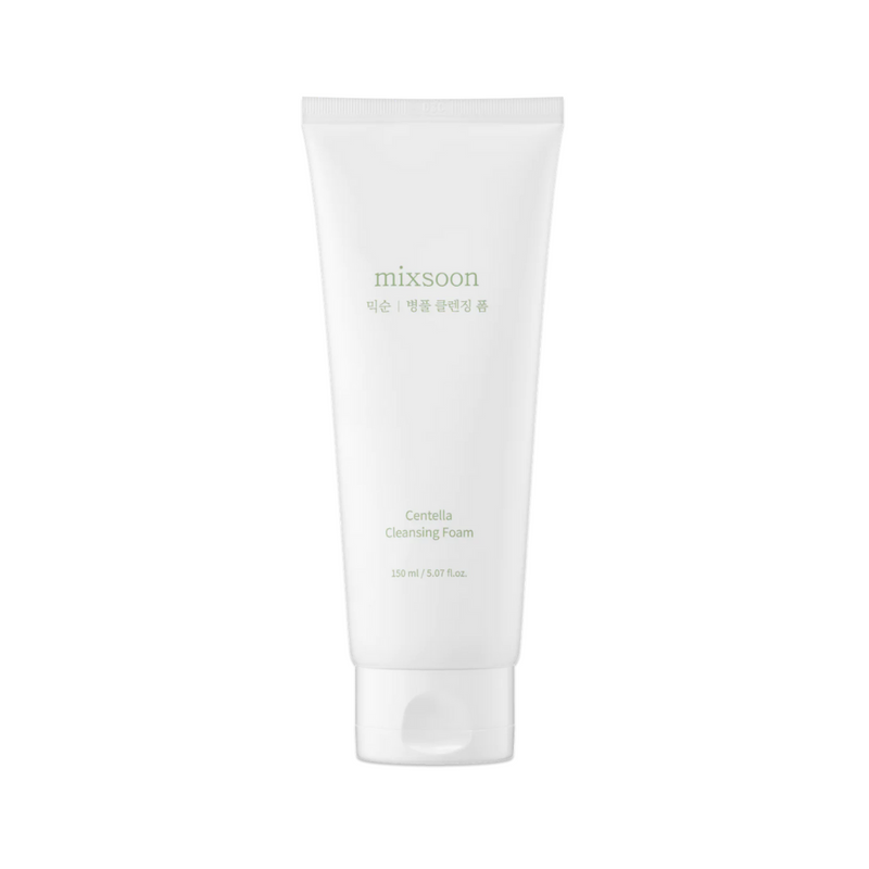Hvid tube med teksten "mixsoon Centella Cleansing Foam", 150 ml.