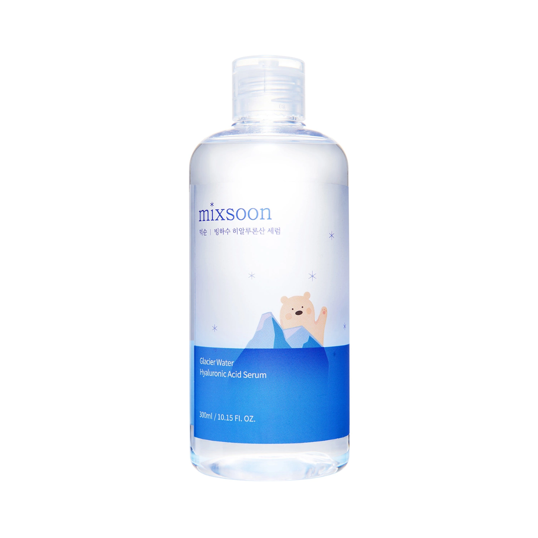 Klar flaske med bjerg og bjørn på etiketten. Mixsoon Glacier Water Serum, 300 ml.