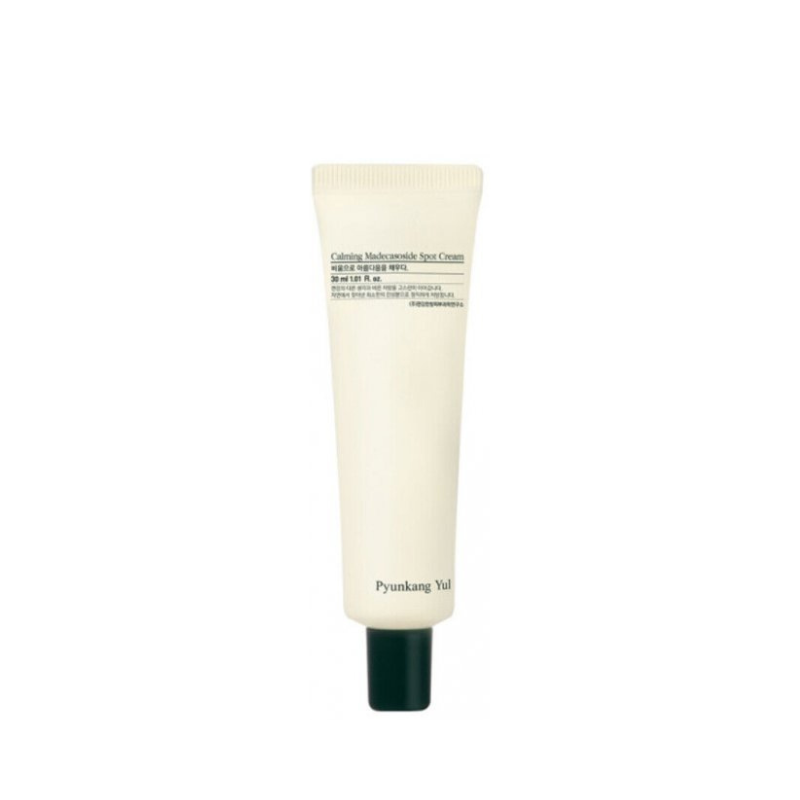 Tube af Pyunkang Yul Calming Madecassoside Spot Cream med mørk hætte og tekst på forsiden.