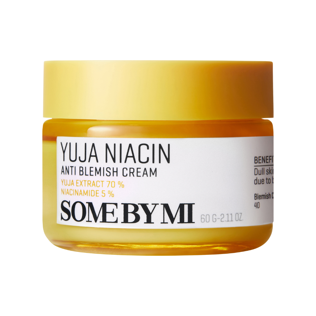 Gul krukke med "Yuja Niacin Anti Blemish Cream" fra Some By Mi. Indeholder Yuja 70%, Niacinamid 5%.