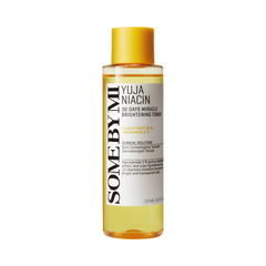 Gul flaske med hvid etiket, Some By Mi Yuja Niacin toner, lysnende effekt, 150 ml.