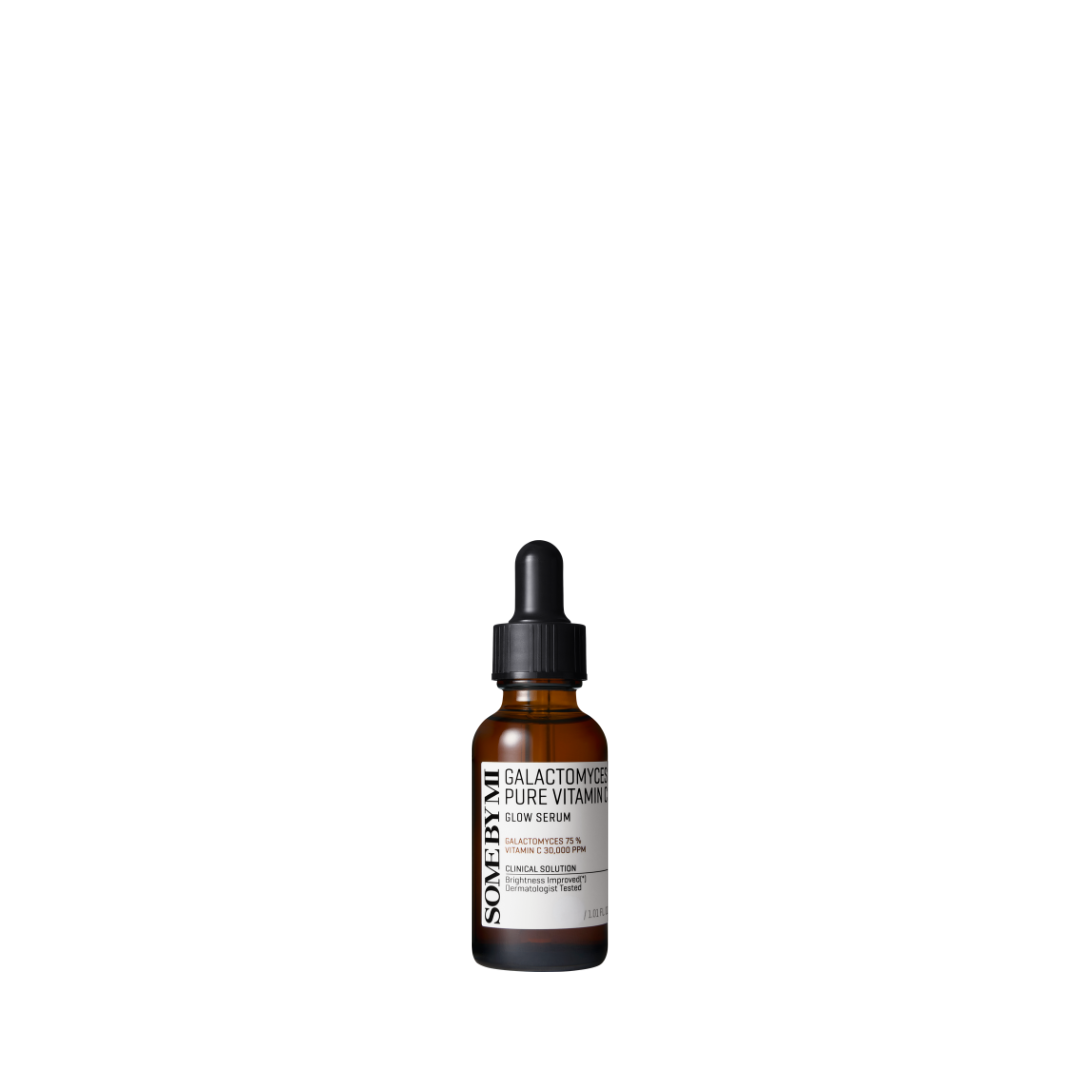 Brun glasflaske med sort pipette, mærket "Some By Mi - Galactomyces Pure Vitamin C Serum."