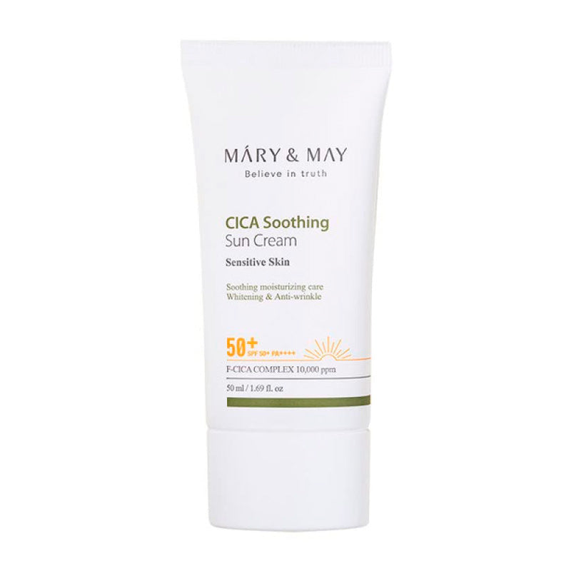 Hvid tube med teksten "MARY & MAY Cica Soothing Sun Cream" SPF50+ PA++++, 50 ml.