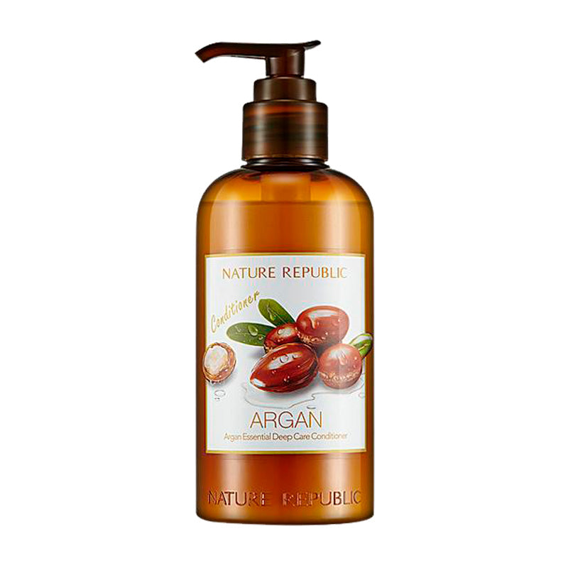 Brun flaske med pumpe, Nature Republic Argan Essential Deep Care Conditioner, argannødder på etiketten.