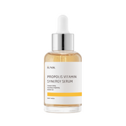 Klar flaske med dropper. Etiket siger "iUNIK Propolis Vitamin Synergy Serum."