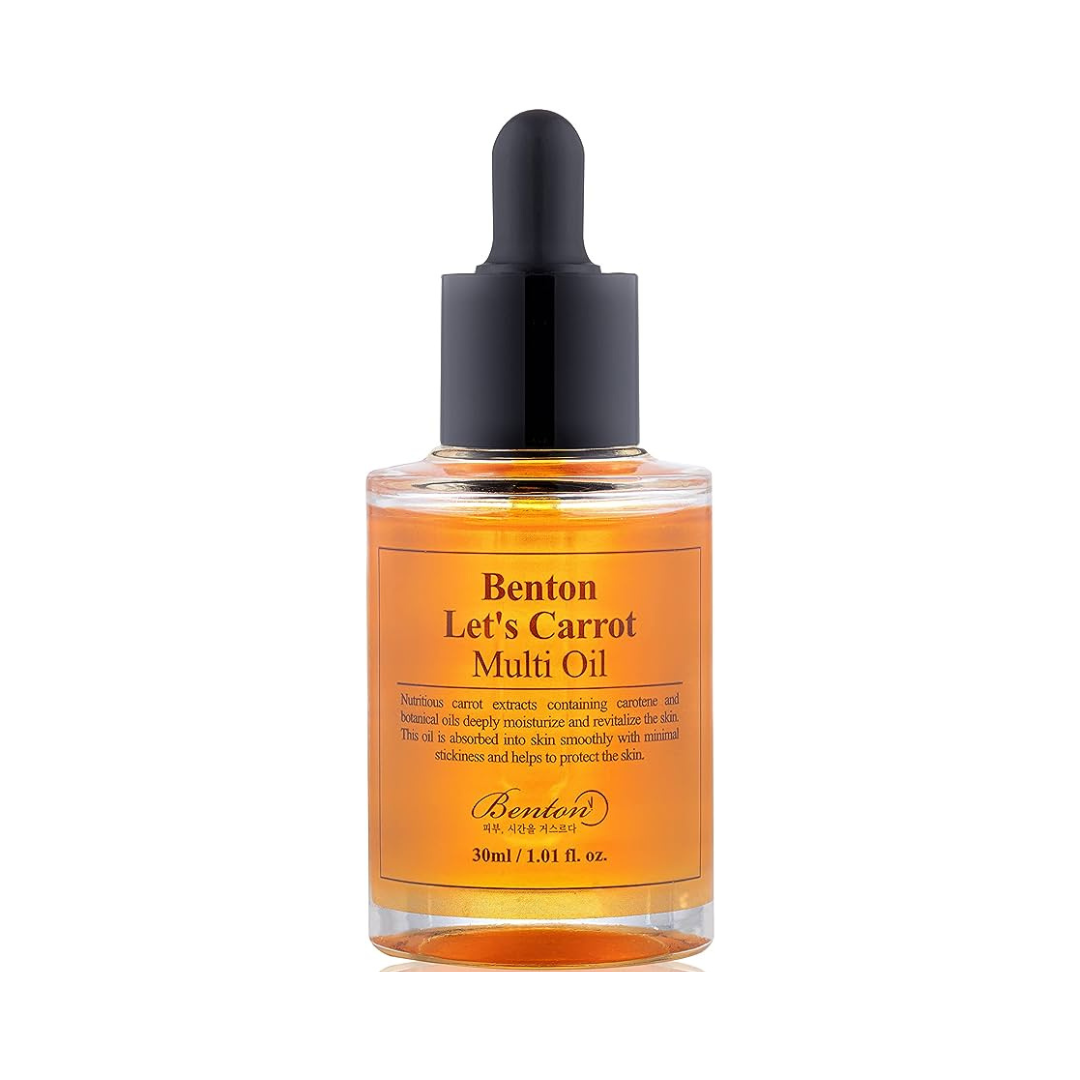 Flaske med Benton Let's Carrot Multi Oil, orange væske, sort pipette, 30 ml.