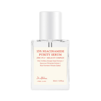 Klar flaske med Dr. Althea 15% Niacinamide Serum, ingredienser: drue, sake, Saururus chinensis.