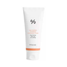 Hvid tube med sort og orange tekst: "5α Control Clearing Cleansing Foam" fra Dr. Ceuracle.