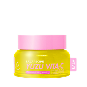 Gul krukke med pink låg, tekst "Lalarecipe Yuzu Vita-C Cream" og "Triple Brightening + Peeling".