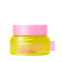 Gul krukke med pink låg, tekst "Lalarecipe Yuzu Vita-C Cream" og "Triple Brightening + Peeling".