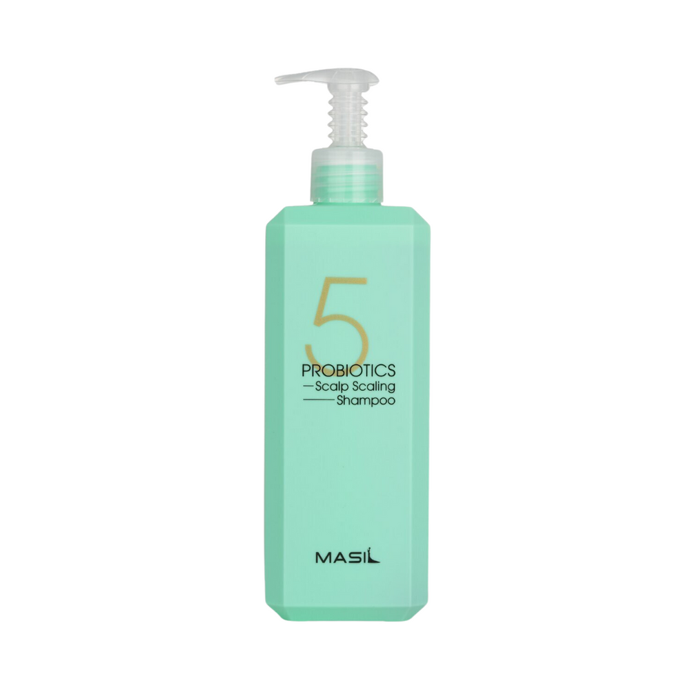 Mintgrøn flaske med pumpe, "5 Probiotics Scalp Scaling Shampoo" af mærket Masil.