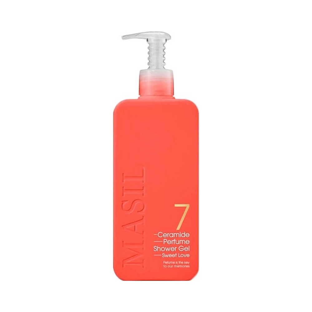 Rød flaske med pumpe, "Masil 7 Ceramide Perfume Shower Gel Sweet Love" står skrevet på flasken.