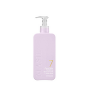 Lyslilla flaske med pumpe, "Masil 7 Ceramide Perfume Shower Gel" og "White Musk" i guldskrift.