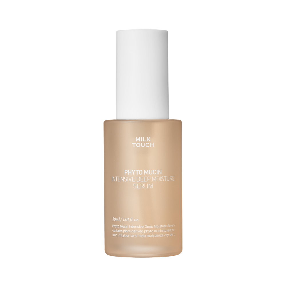 Serumflaske med hvid hætte, etikette står "Milk Touch Phyto Mucin Intensive Deep Moisture Serum".