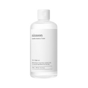 Klar flaske med hvid etiket, der viser "mixsoon Centella Asiatica Toner" og "300 ml / 10.1 fl. oz."