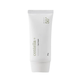 Hvid tube med teksten "centella", "Sun Cream", SPF50+ PA++++, 50g.