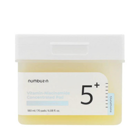 Hvid beholder med Numbuzin No.5+ Vitamin-Niacinamide koncentrerede pads, 180 ml, 70 pads.