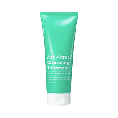 Grøn tube med teksten "Anti-Stress Cicaming Treatment", 200 ml, beroligende hårbehandling.