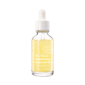 Klar flaske med hvid dråber. Indeholder gul væske. Tekst: "Pro Vita-C Brightening Ampoule Serum".
