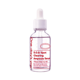 Klar flaske med hvid pipette, rød tekst "One-day's you S.O.S! Spot Clearing Ampoule Serum".