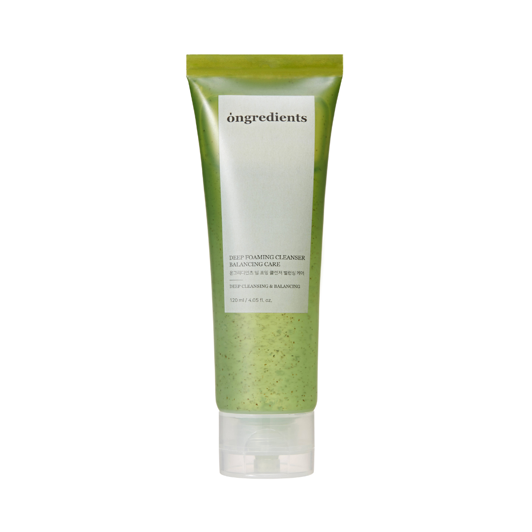 Grøn tube med tekst: Ongredients - Deep Foaming Cleanser, 120 ml, engelsk og koreansk skrift.