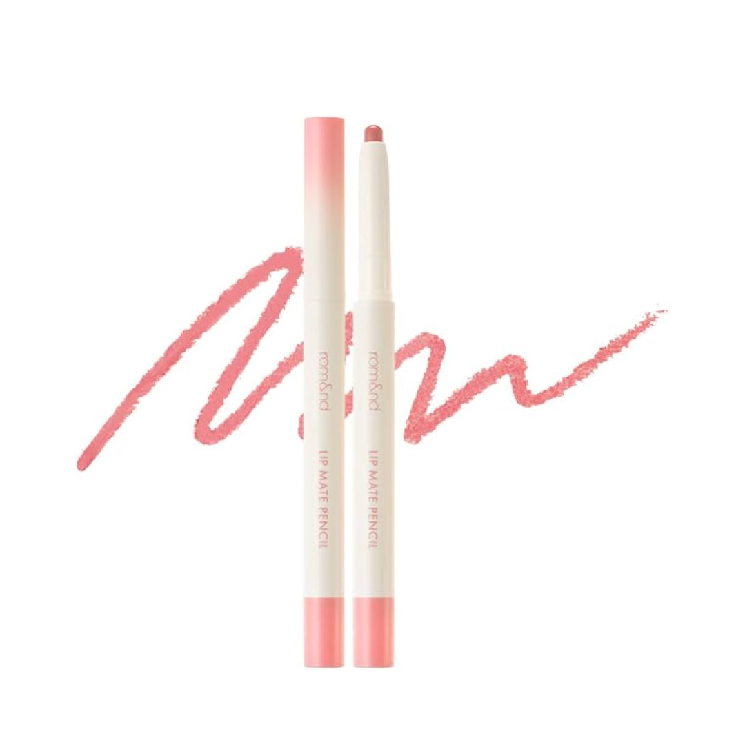 Rom&nd Lip Mate Pencil i hvid med pink tip og hætte, pink streg i baggrunden.