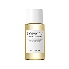 Klar flaske med hvid etiket, SKIN1004 Madagascar Centella Light Cleansing Oil, 30 ml.