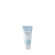 Blå tube med hvid hætte, mærket "Madagascar Centella Hyalu-Cica Sleeping Pack" fra SKIN1004.
