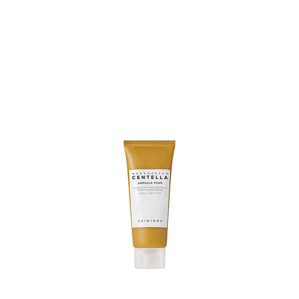 Guld tube med SKIN1004 Madagascar Centella Ampoule Foam 20 ml.