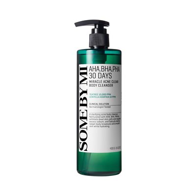 Grøn flaske med sort pumpe, "Some By Mi" AHA BHA PHA 30 Days Miracle Acne Clear Body Cleanser.