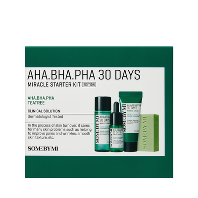Grøn æske med tekst "AHA BHA PHA 30 Days", viser produkter: toner, serum, creme og sæbe.