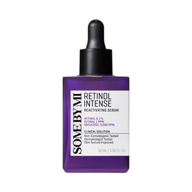 Lilla flaske med sort låg, "Some By Mi Retinol Intense Reactivating Serum" på etiketten.