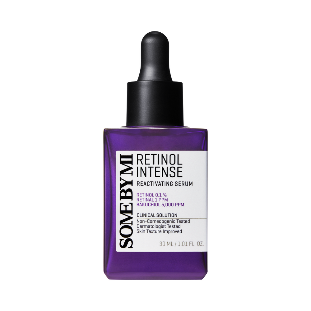 Lilla flaske med sort pipette, "Some By Mi Retinol Intense Reactivating Serum" står på etiketten.