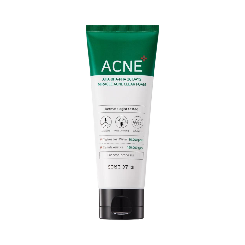Grøn/hvid tube med tekst: "ACNE", ingredienser Teatree Leaf Water, Centella Asiatica.
