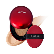 Rød makeupkompakt med spejl, beige foundation og applikator. Mærket TIRTIR på både låg og pude.