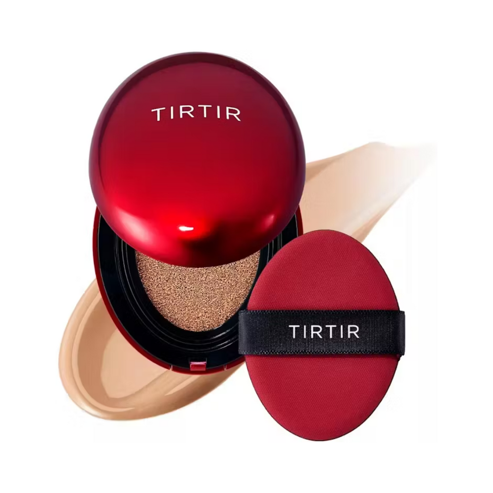 Rød TIRTIR kompakt med applikator og beige foundation-sværte.