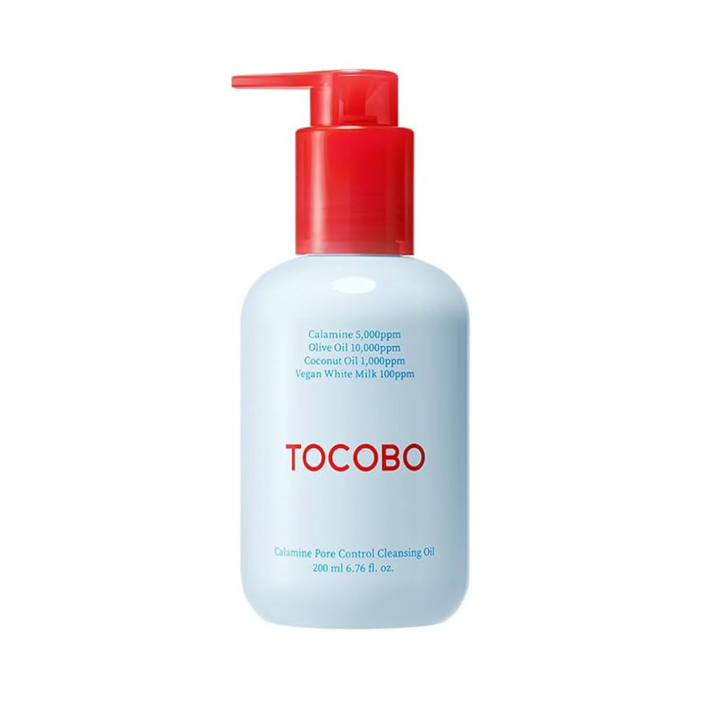 Lys blå flaske med rød pumpe og tekst. Tocobo Calamine Pore Control Cleansing Oil 200 ml.