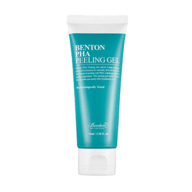 Tube med teal etiket og hvid hætte, teksten "Benton PHA Peeling Gel" er tydelig.