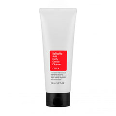 Hvid tube med sort låg, rød etiket med "Salicylic Acid Daily Gentle Cleanser" i hvid skrift.