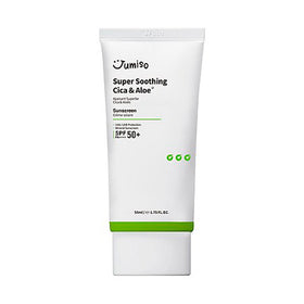 Hvid tube med grønne accenter, tekst "Jumiso Super Soothing Cica & Aloe SPF 50+ PA++++".