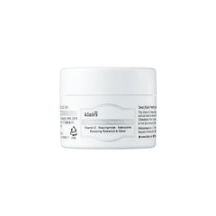 Hvid krukke med "Klairs Freshly Juiced Vitamin E Mask" og produktdetaljer på etiketten.