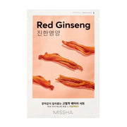 Missha Airy Fit Sheet Mask-pakke med billeder af rød ginseng på lys baggrund.