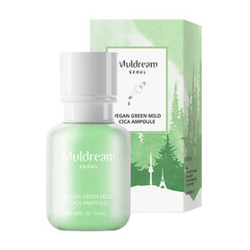 Grøn flaske med teksten "Muldream Vegan Green Mild Cica Ampoule" foran en matchende grøn æske.