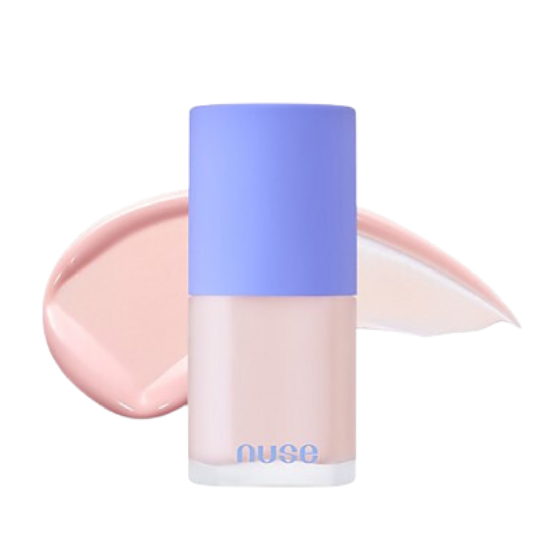 Flaske med blå låg, Nuse Care Tone-Up SPF50+ PA++++ i fersken, med to cremestriber bagved.