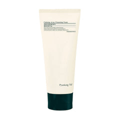 Hvid tube med sort låg, mærket "Pyunkang Yul", indeholder Calming Acne Cleansing Foam.