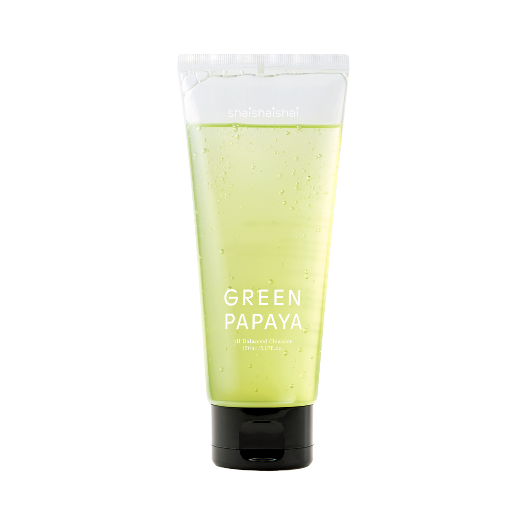 Klar tube med grøn væske, mærket "shaishaishai Green Papaya pH Balanced Cleanser".